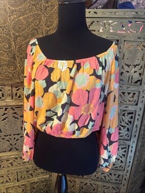 Floral Off-Shoulder Cropped Top in Multi